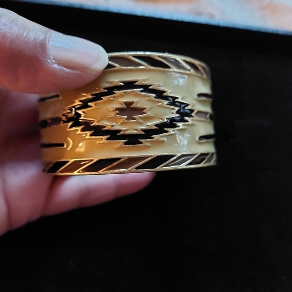 Vintage* Lucky Brand Brass & Enamel Navajo Rug Design Bangle Bracelet - Picture 2 of 6